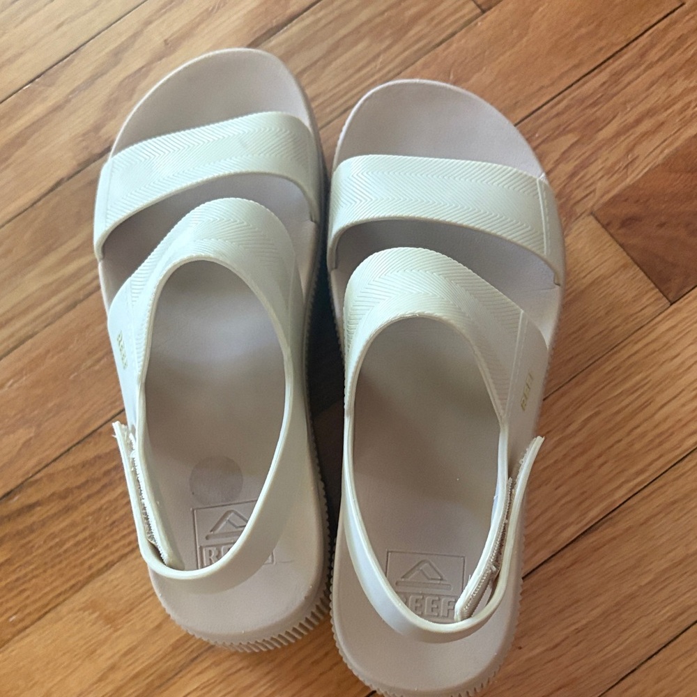 Reef Cream Platform Sandals